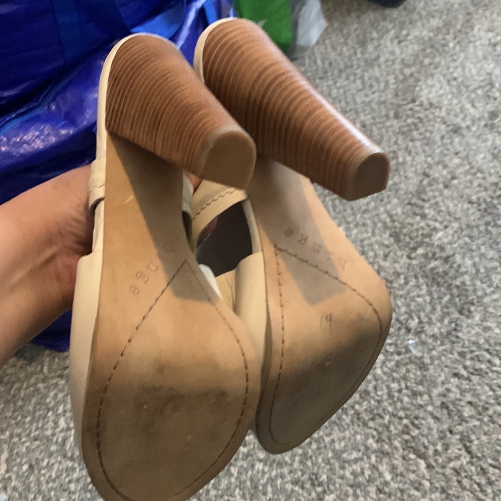 Hinge heels - Picture 4 of 4